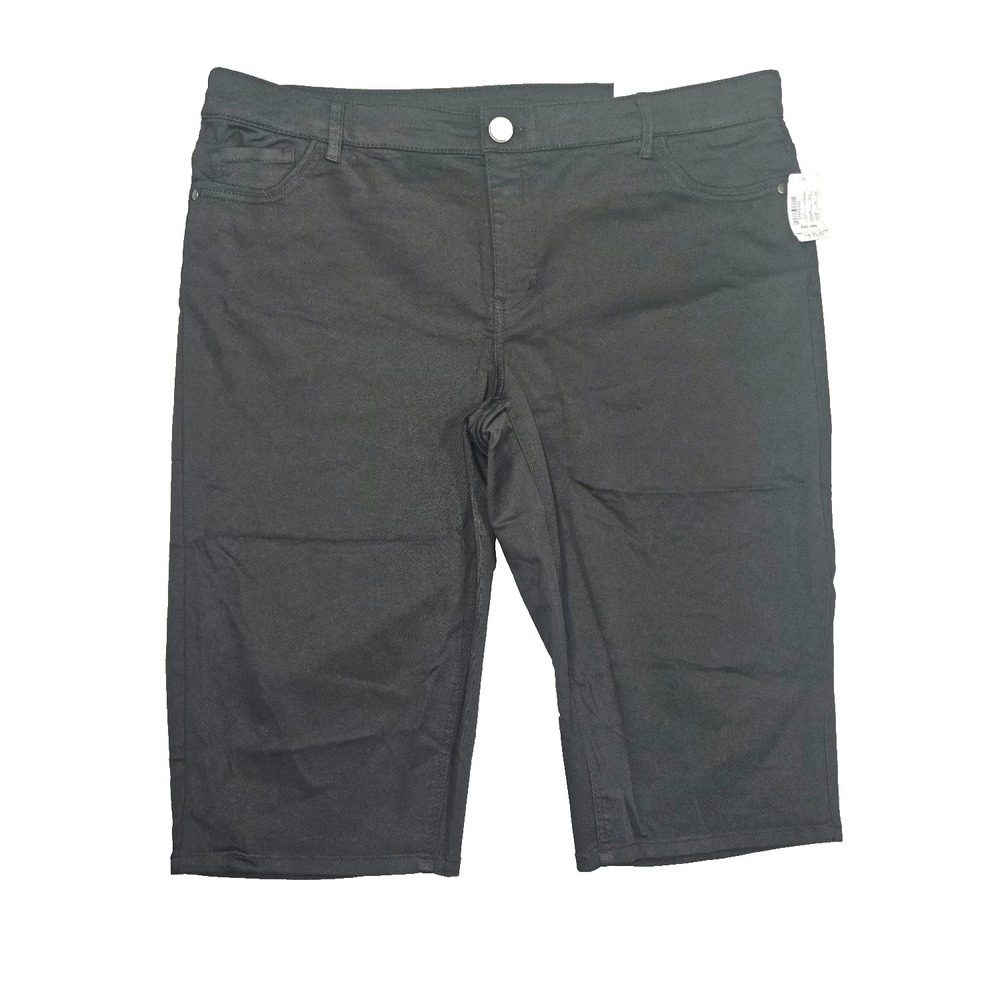 NWT CJ Banks 20W Perfect Pant Skimmer Black Shorts Mid Rise Straight Fit Stretch